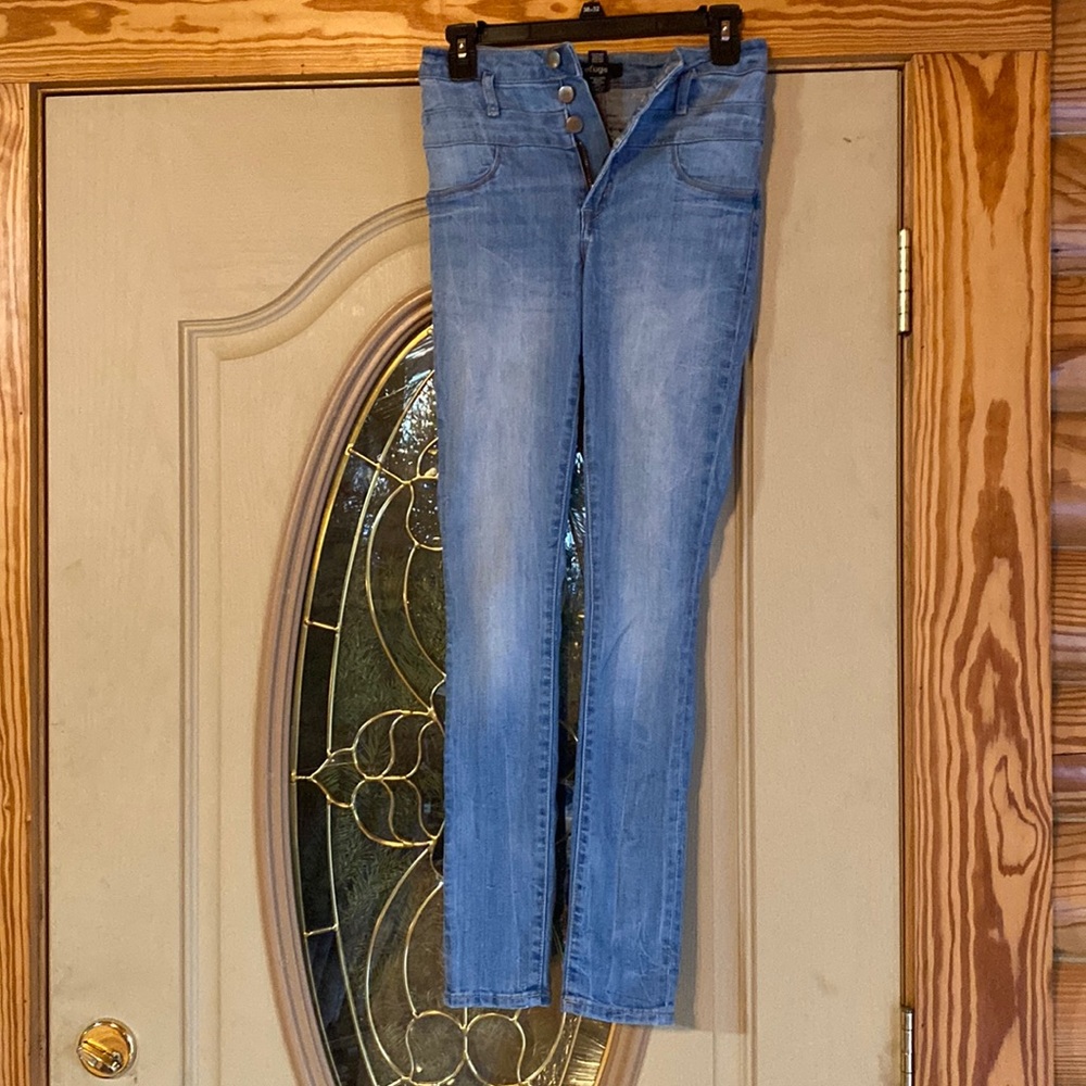 Light high waisted skinny jeans
